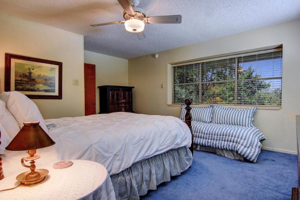 Blue Diamond Retreat Home Image 18