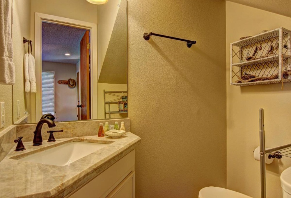 Blue Diamond Retreat Home Image 8